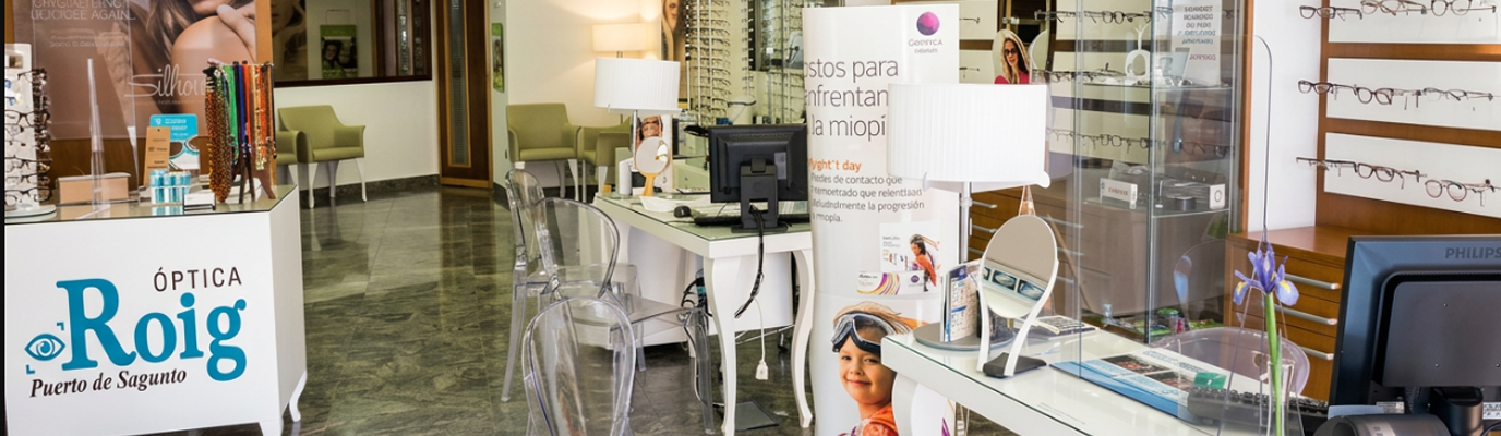Interior de Óptica Roig en Puerto de Sagunto